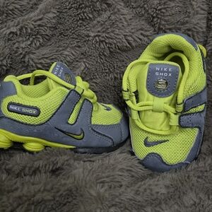 Nike Shox Kids Shoes - Gray and Yellow